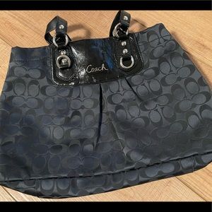 Coach canvas monogram purse